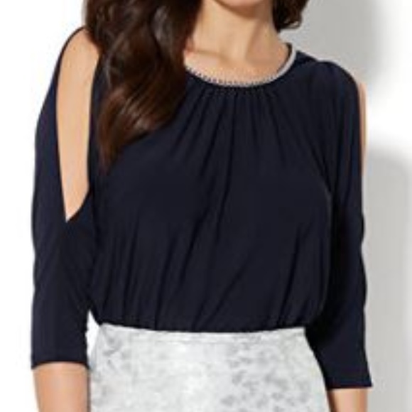 🌸 New York & Co Navy Cold Shoulder Blouse - Picture 1 of 4